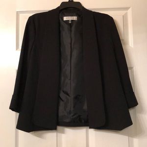 Black 3/4 sleeve Blazer